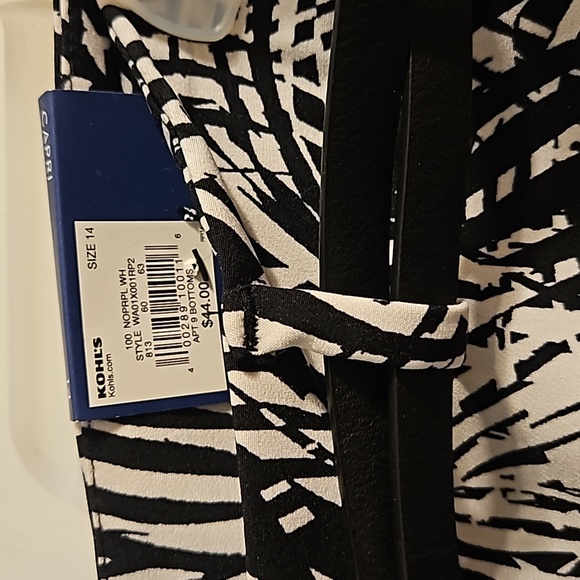 CLEARANCE! NWT Apt. 9 Torie Capri pant. Size 14. - Picture 2 of 8